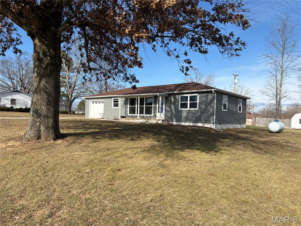 listing main picture