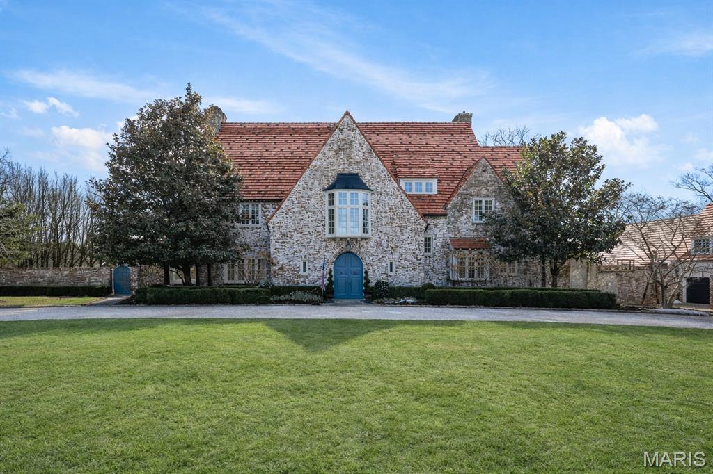 listing main picture