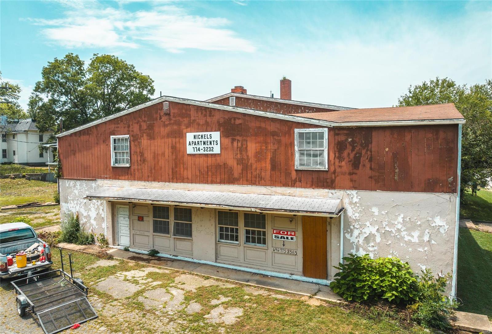 listing main picture