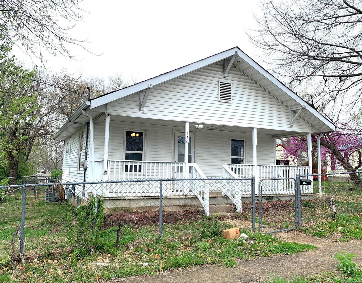 listing main picture