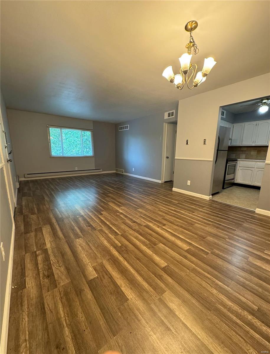 listing main picture