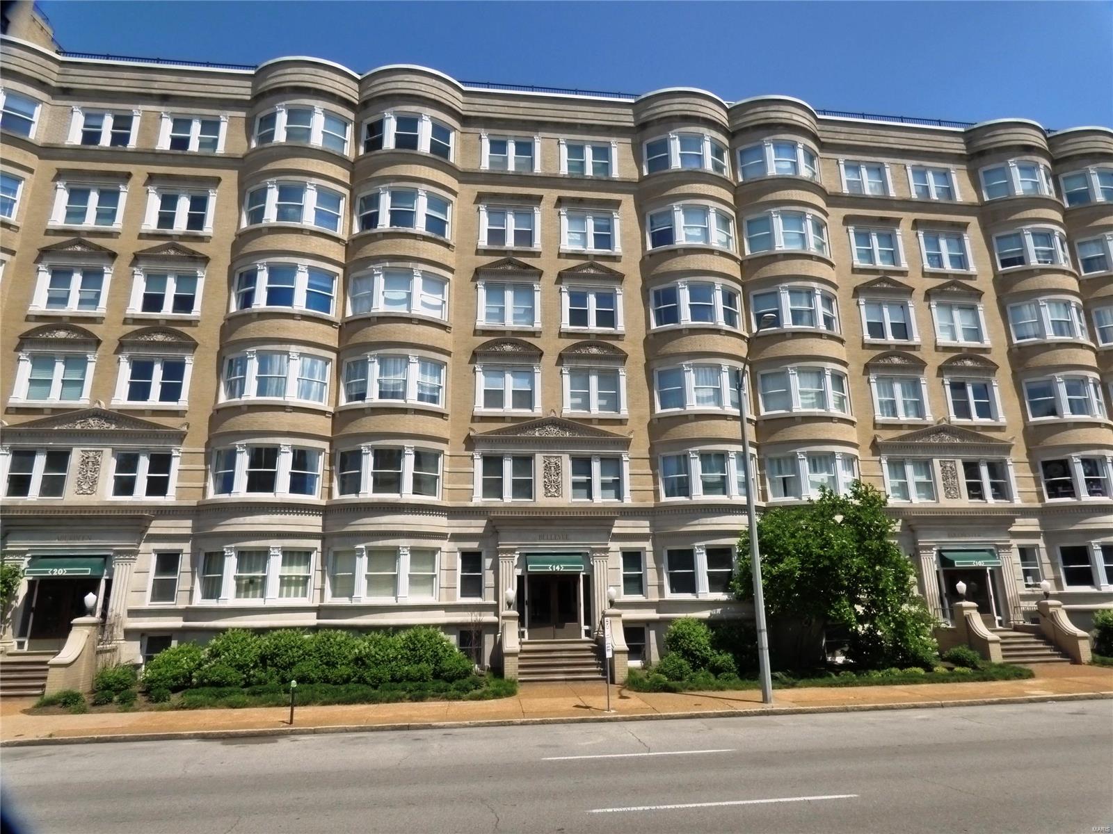 listing main picture