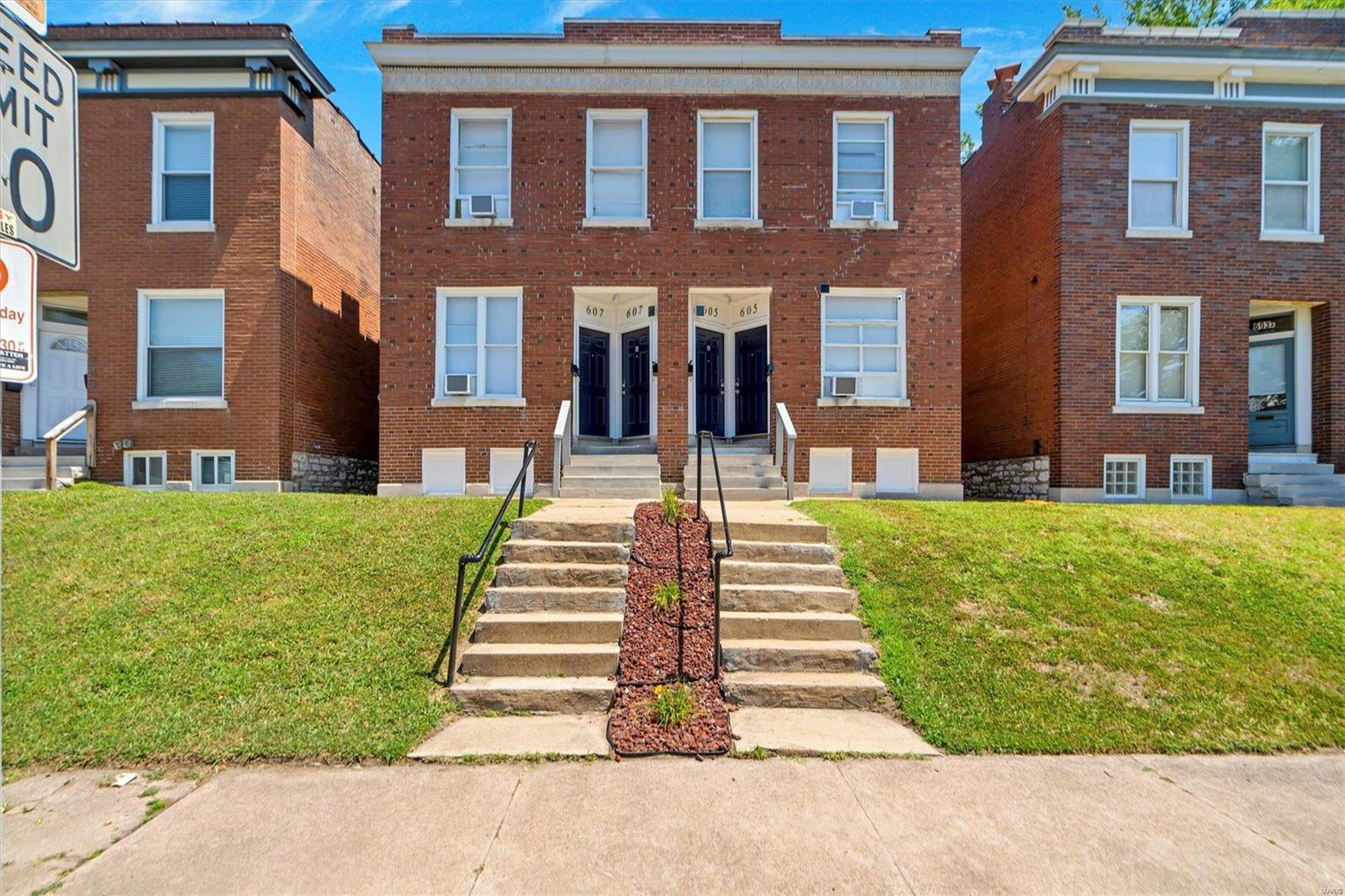 listing main picture