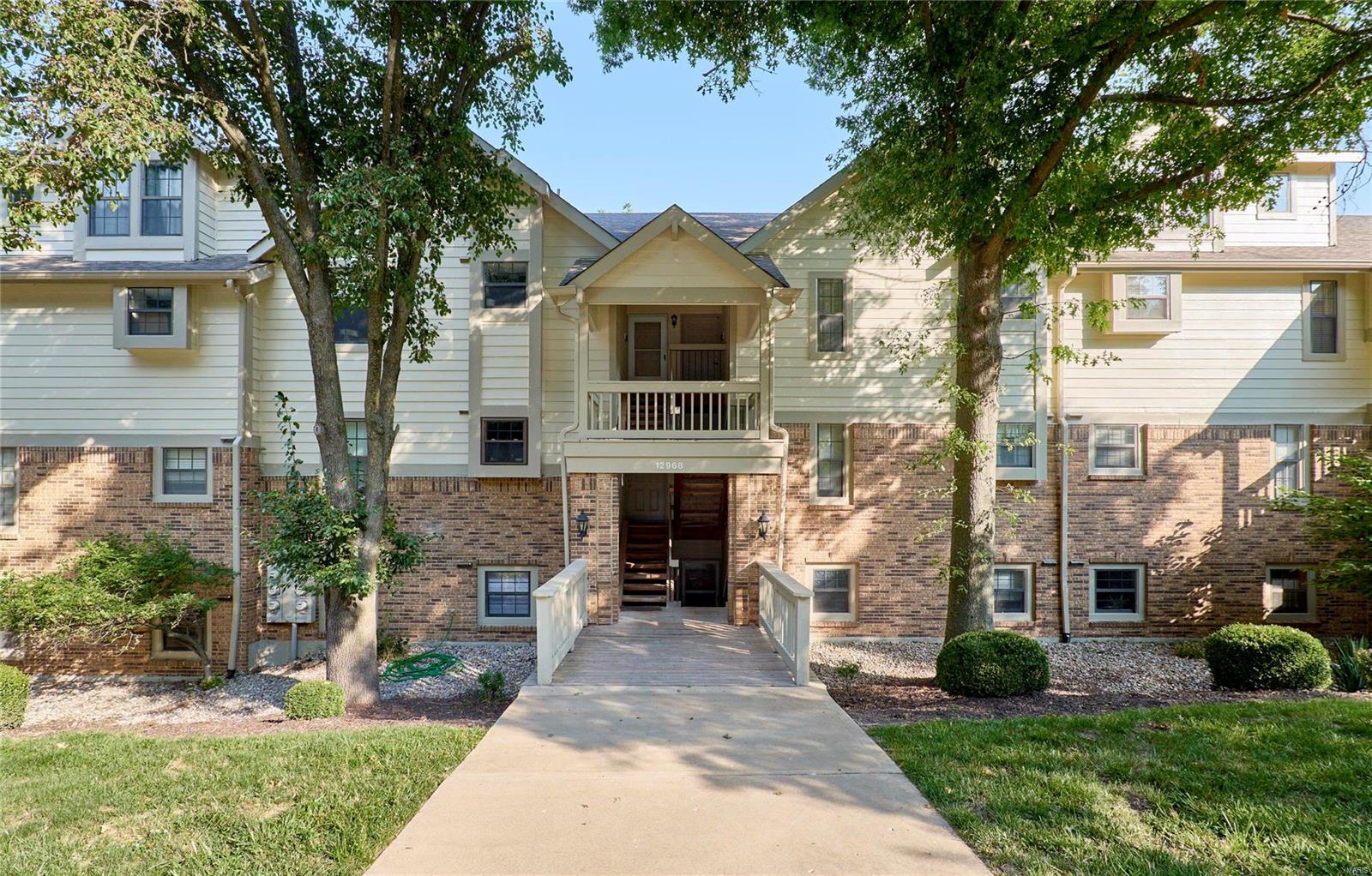 listing main picture