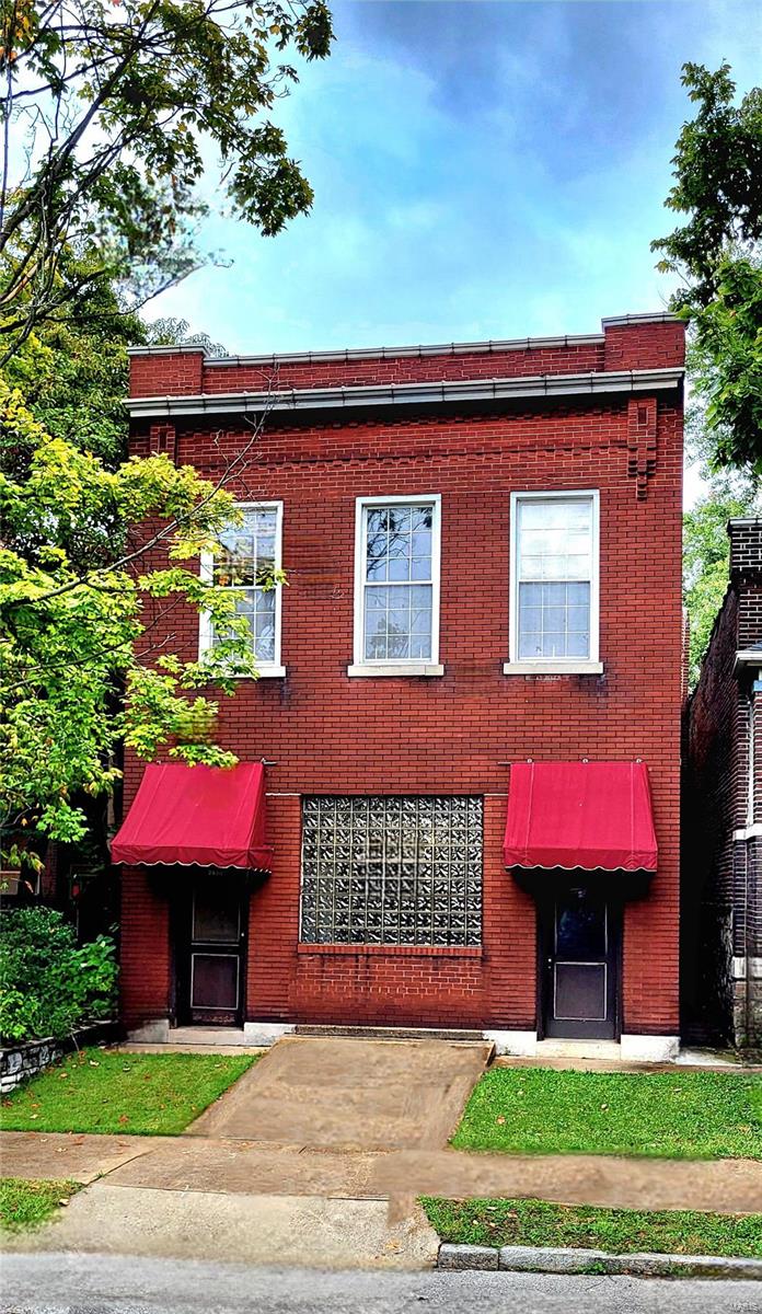 listing main picture