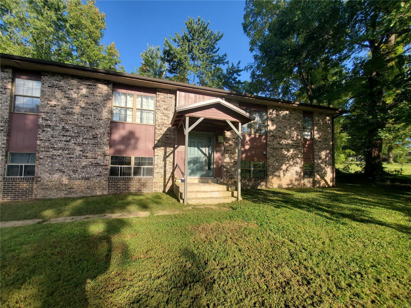 listing main picture