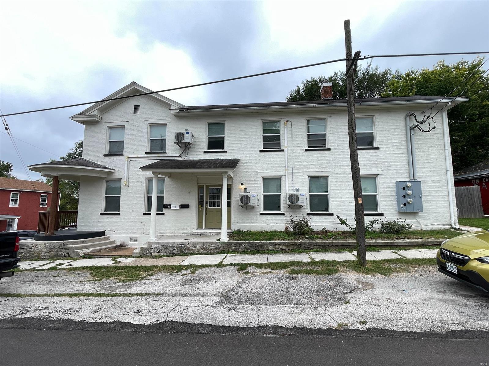 listing main picture