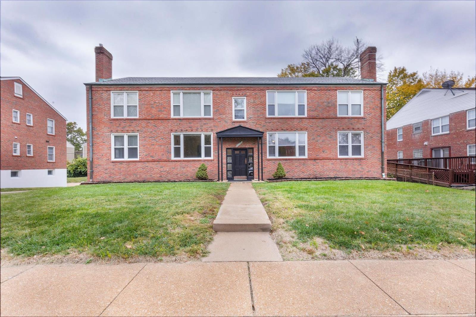 listing main picture