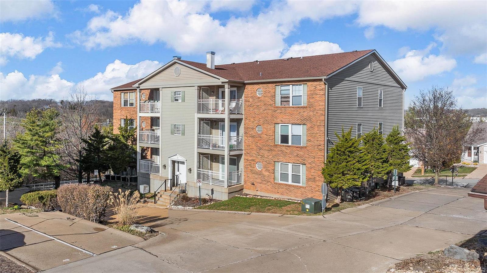 listing main picture