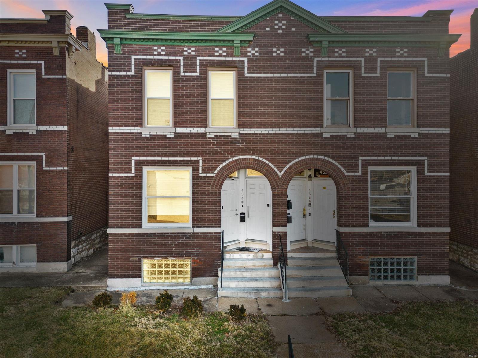 listing main picture