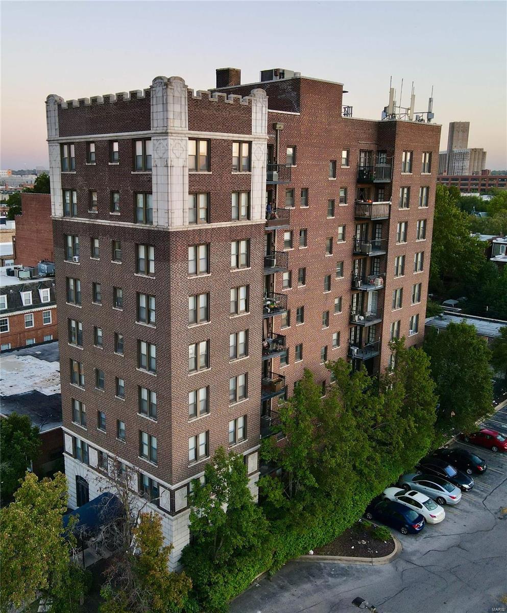 listing main picture