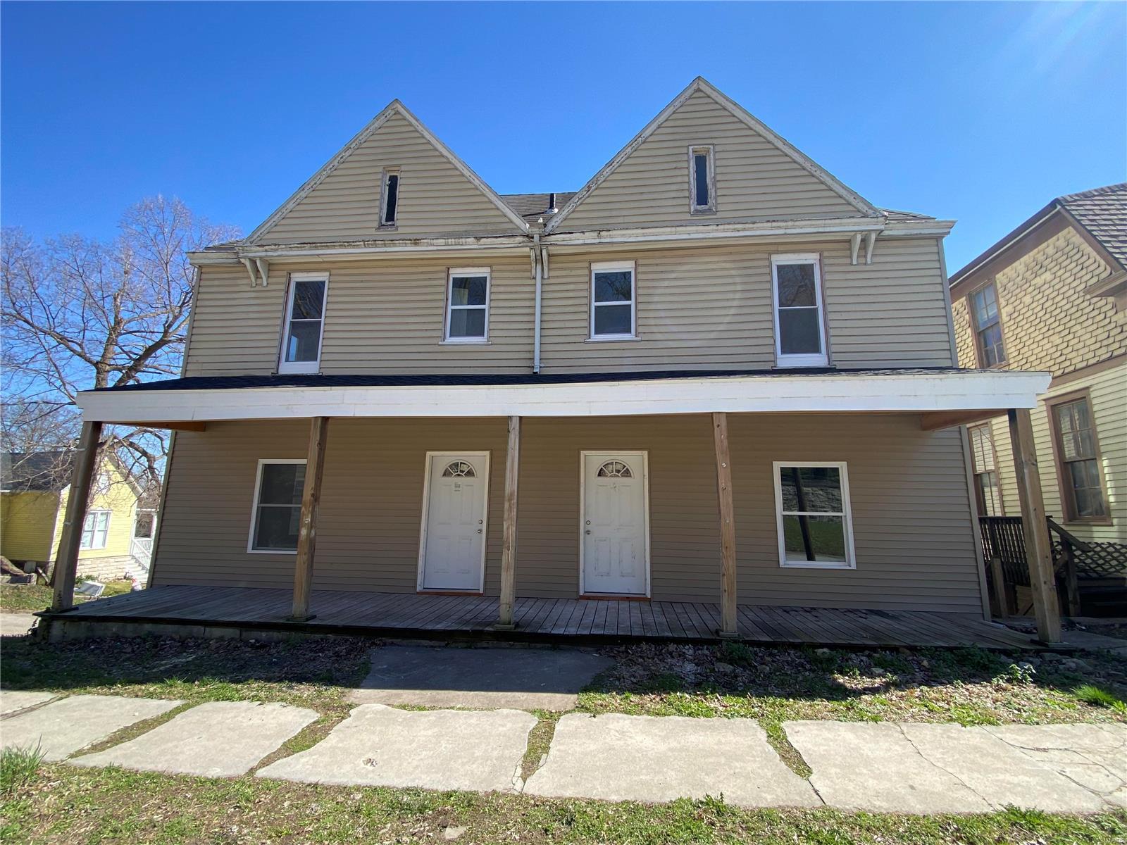 listing main picture