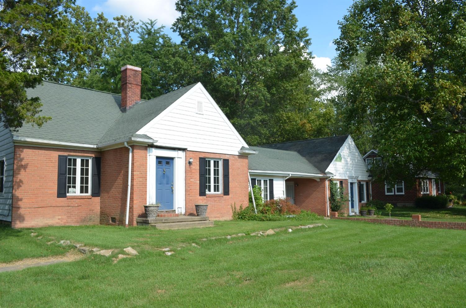 listing main picture