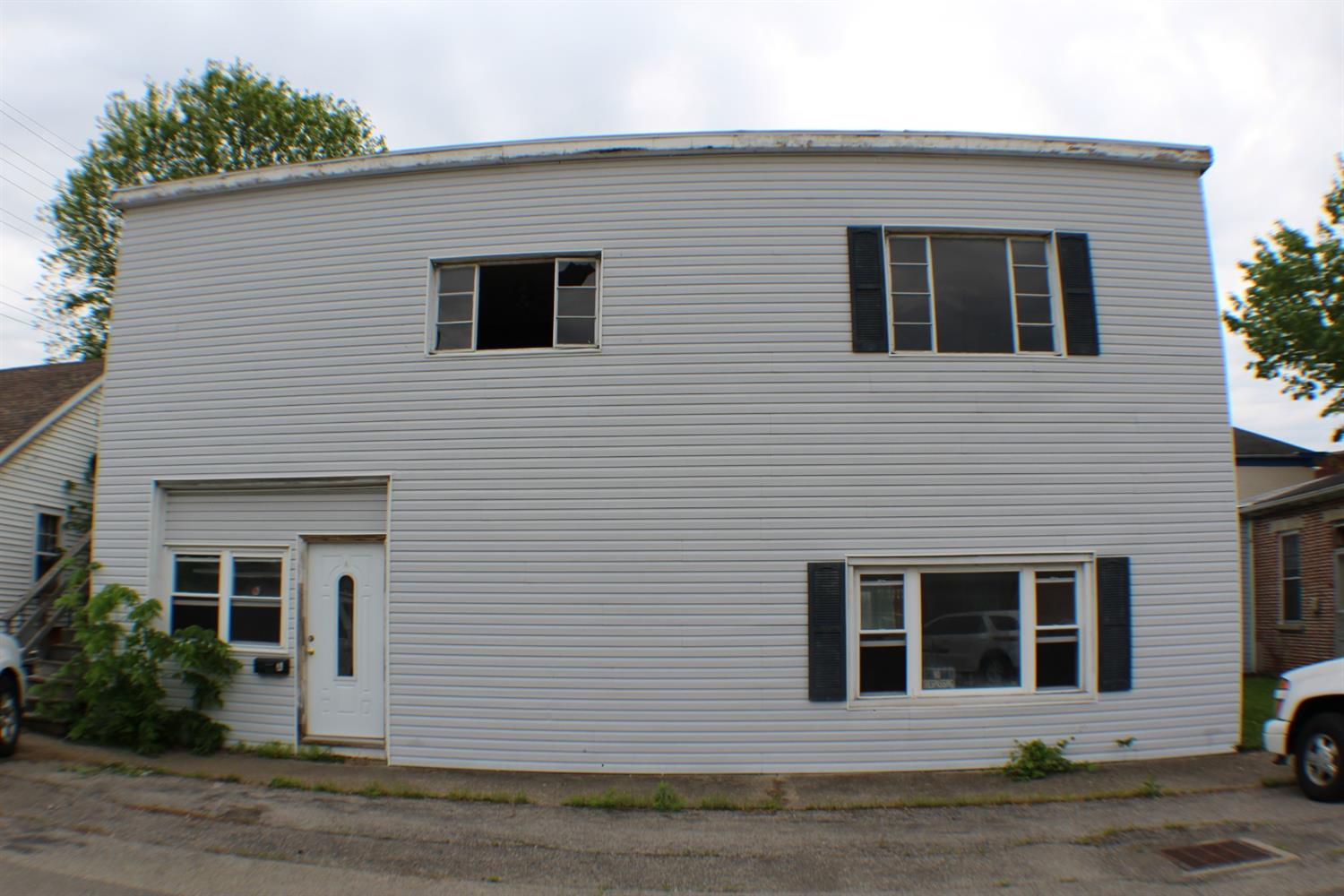 listing main picture
