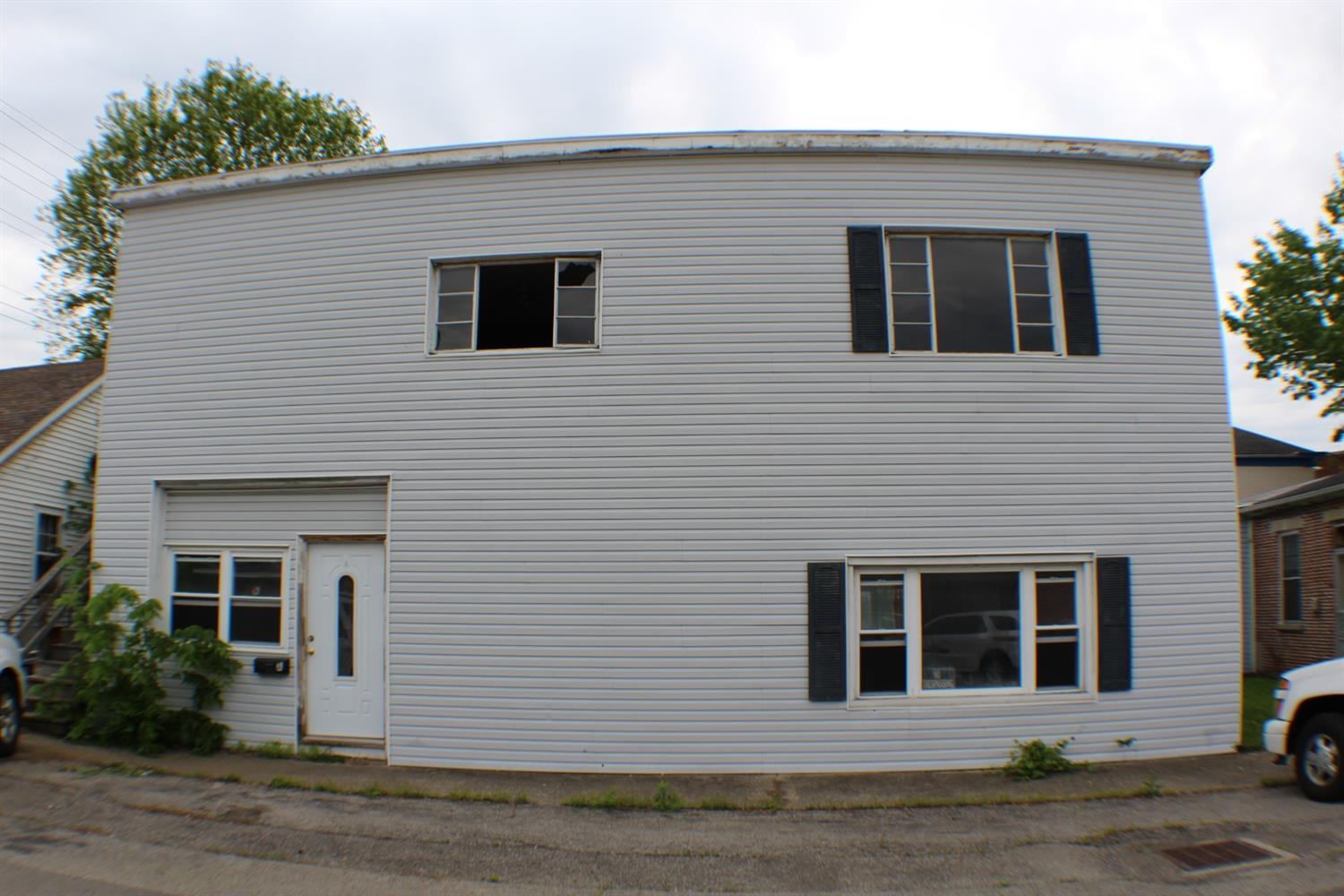 listing main picture