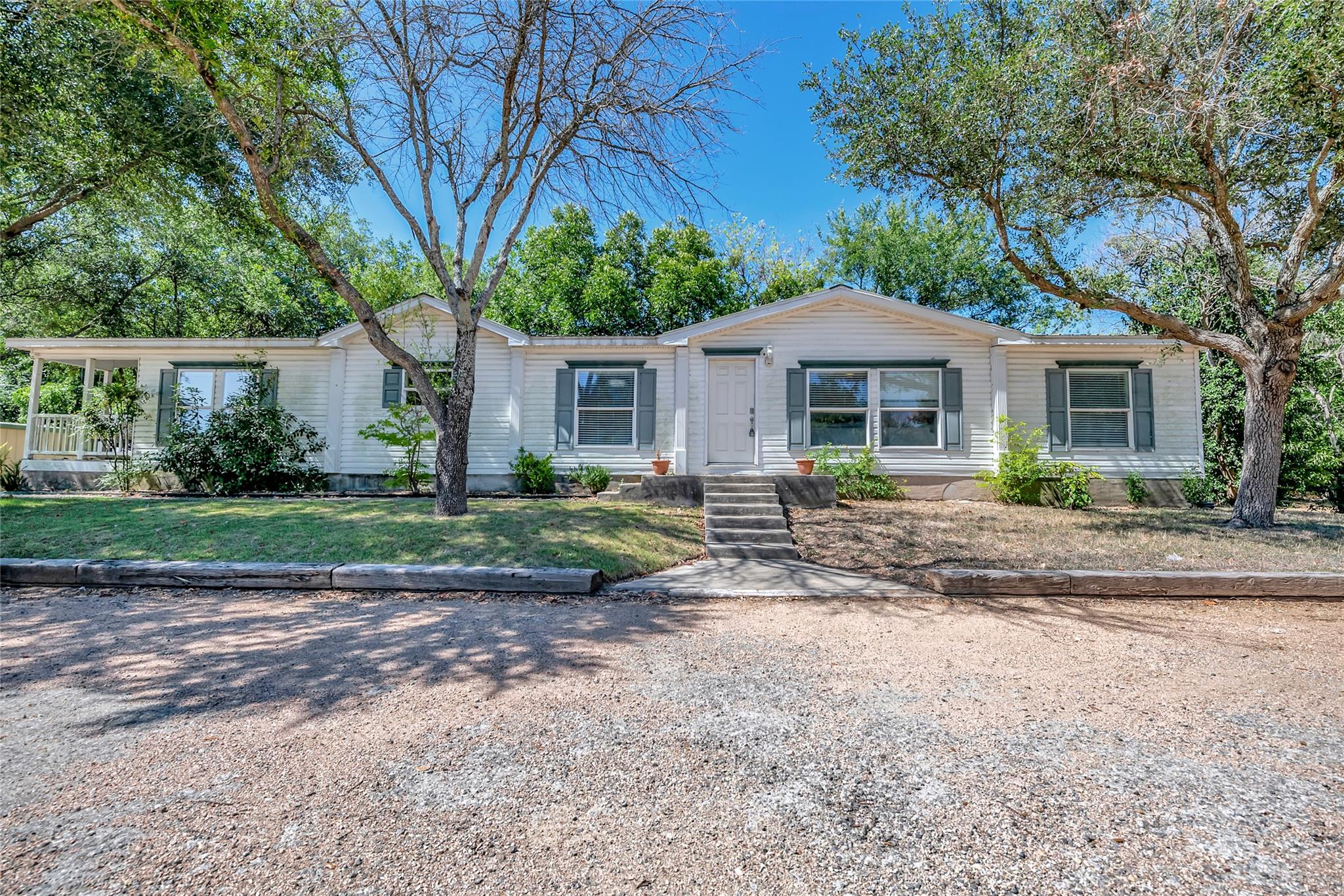 listing main picture