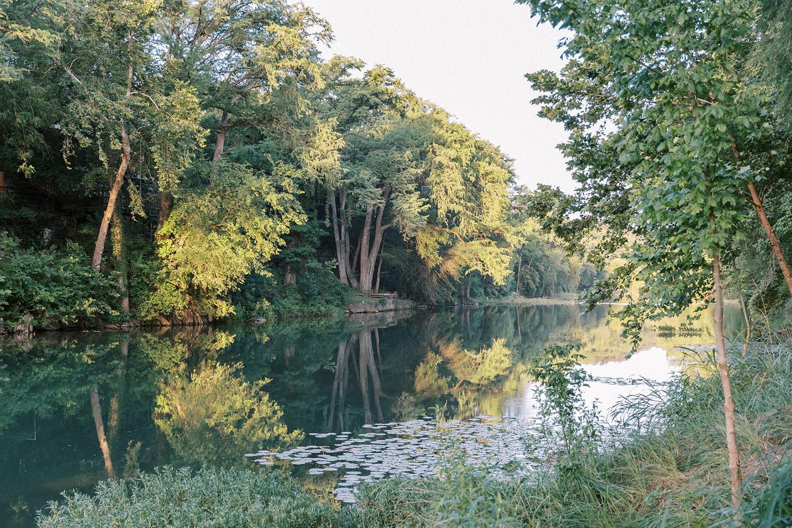 listing main picture