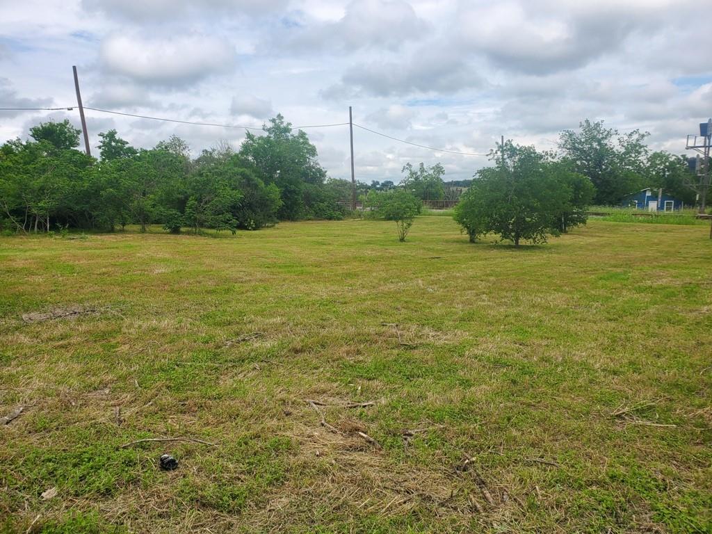 listing main picture