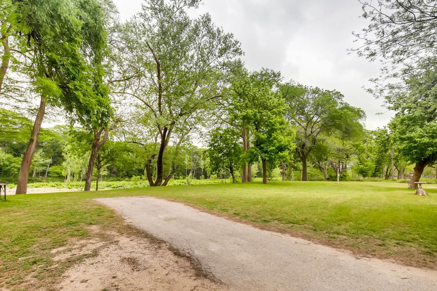 listing main picture