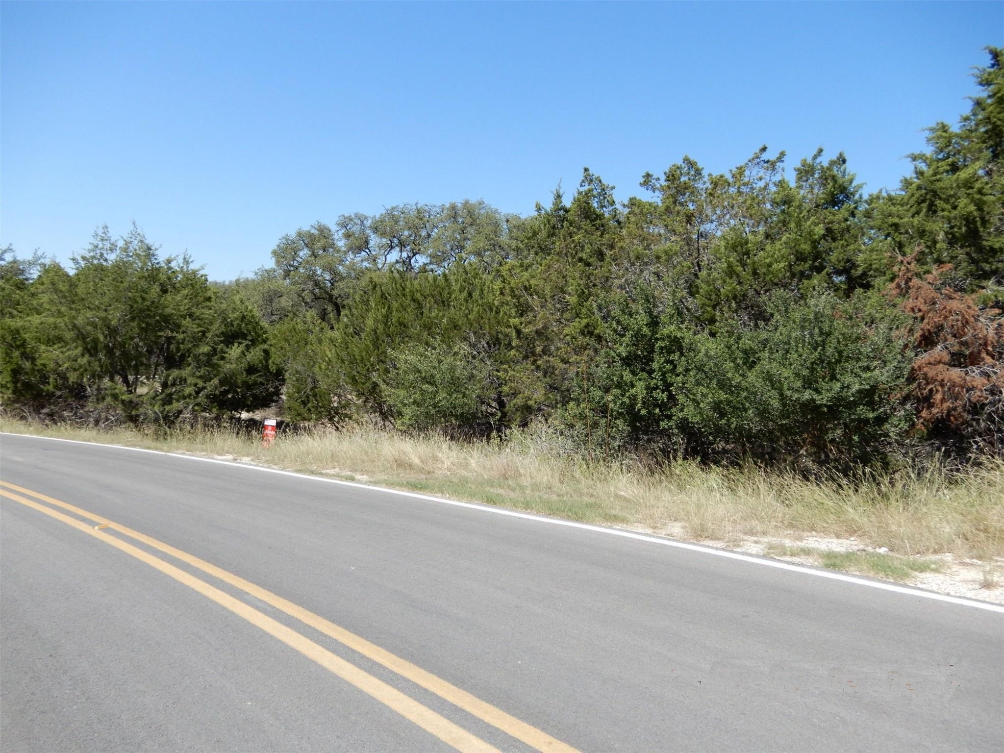 listing main picture