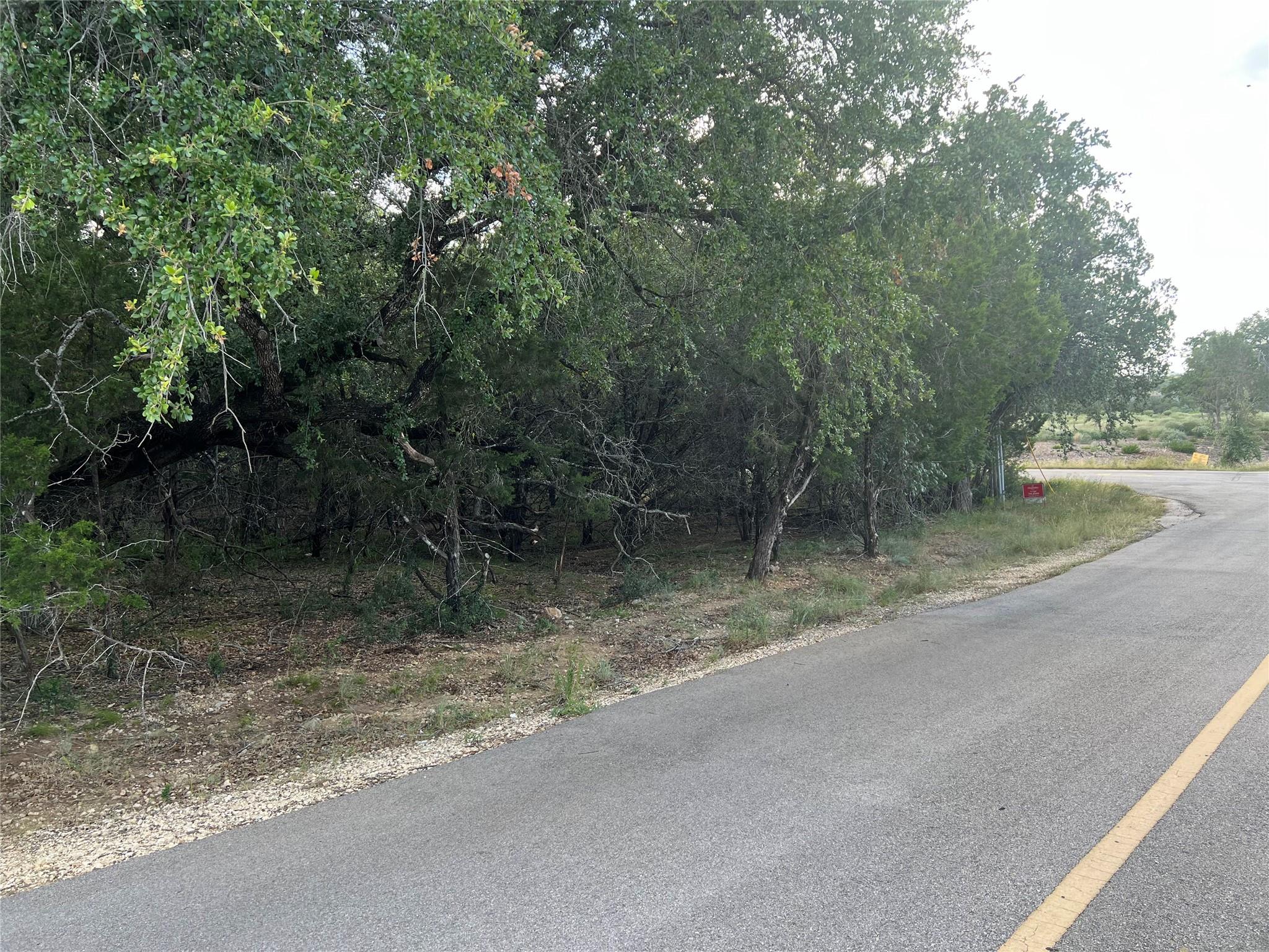 listing main picture