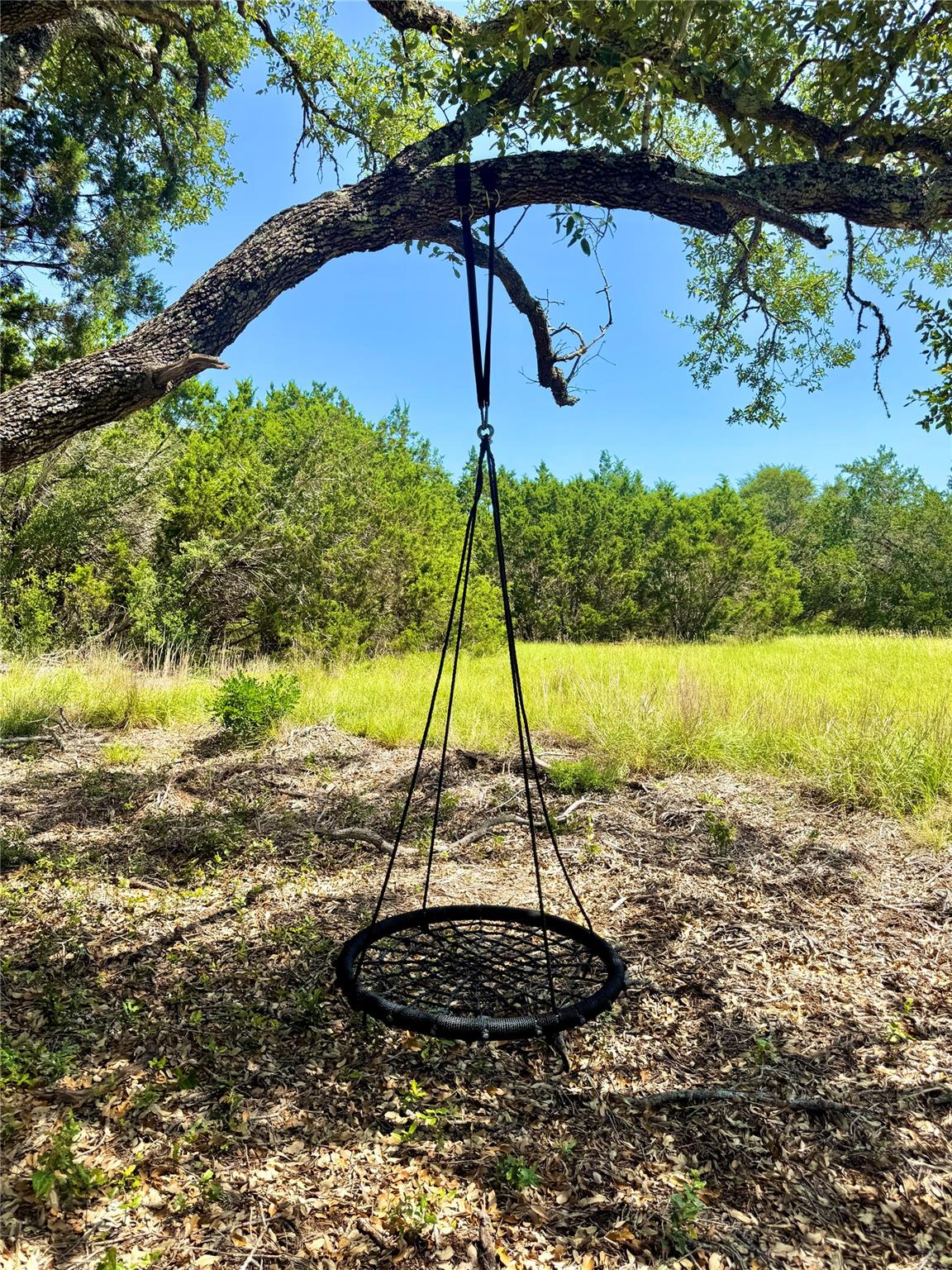 listing main picture