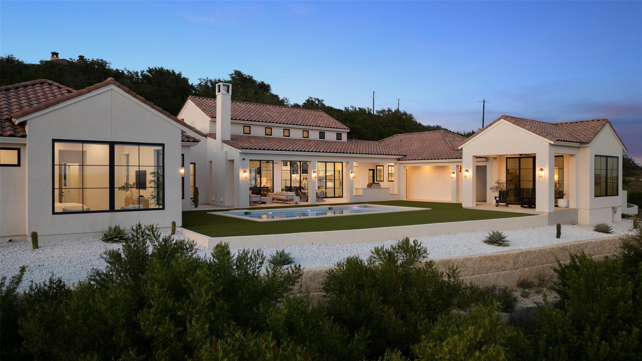 listing main picture