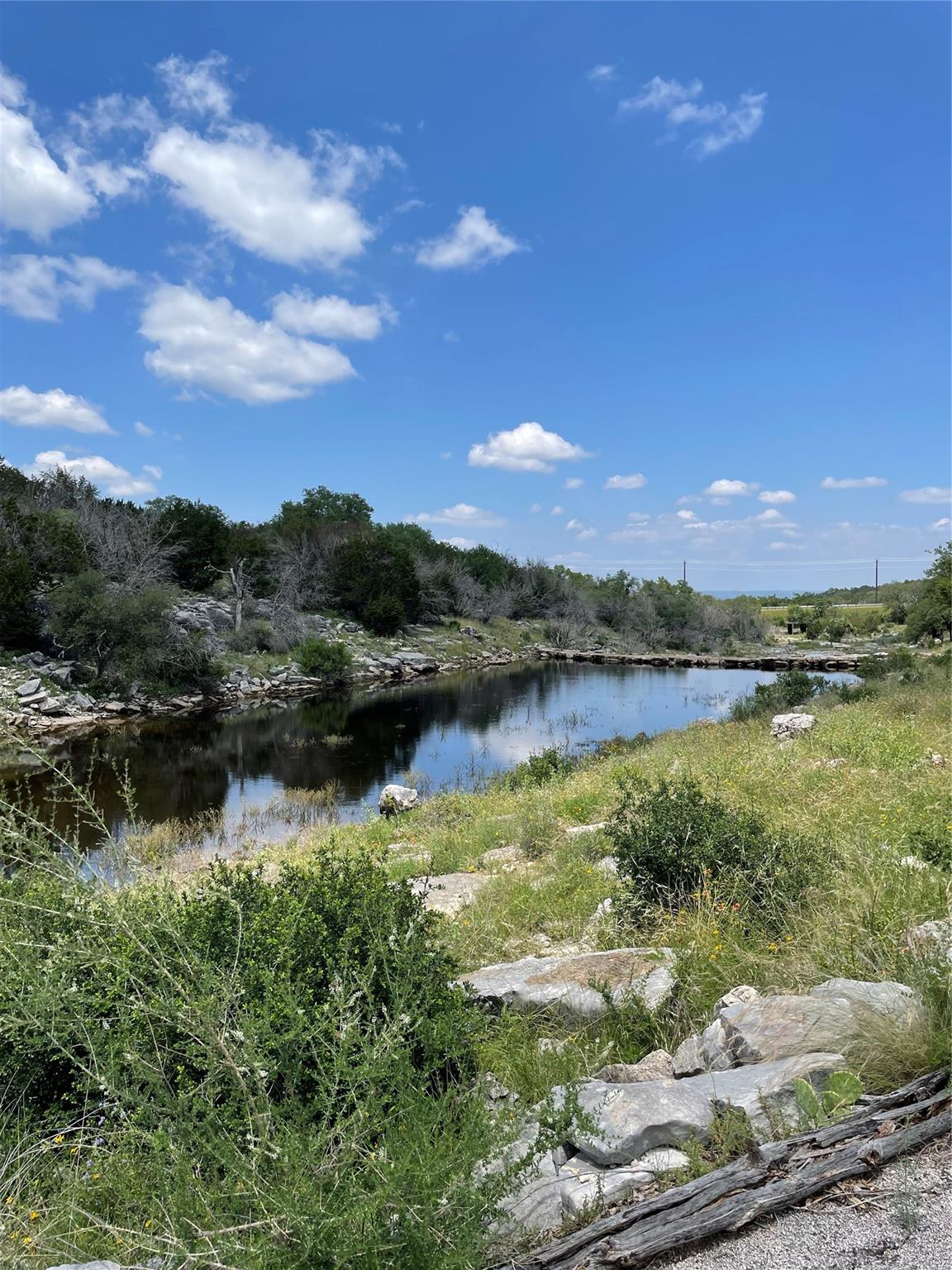 listing main picture