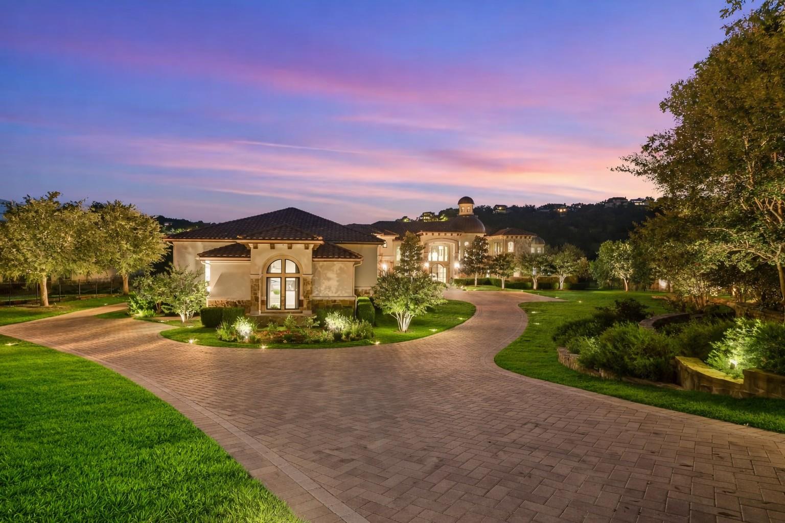 listing main picture