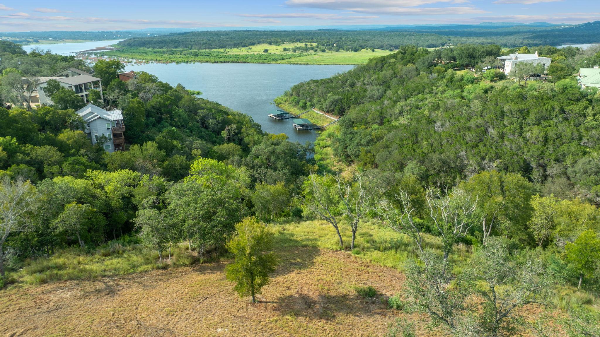 listing main picture