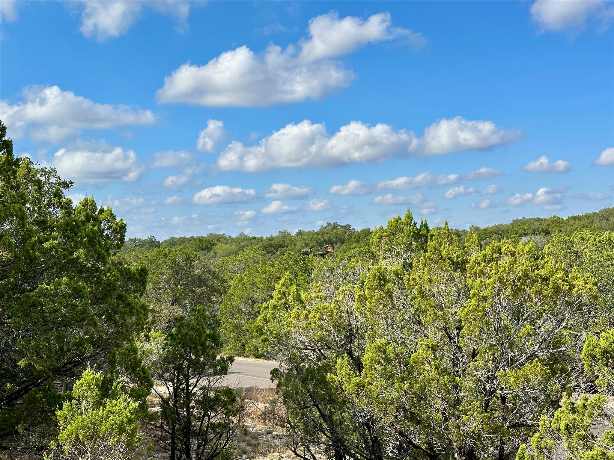 listing main picture