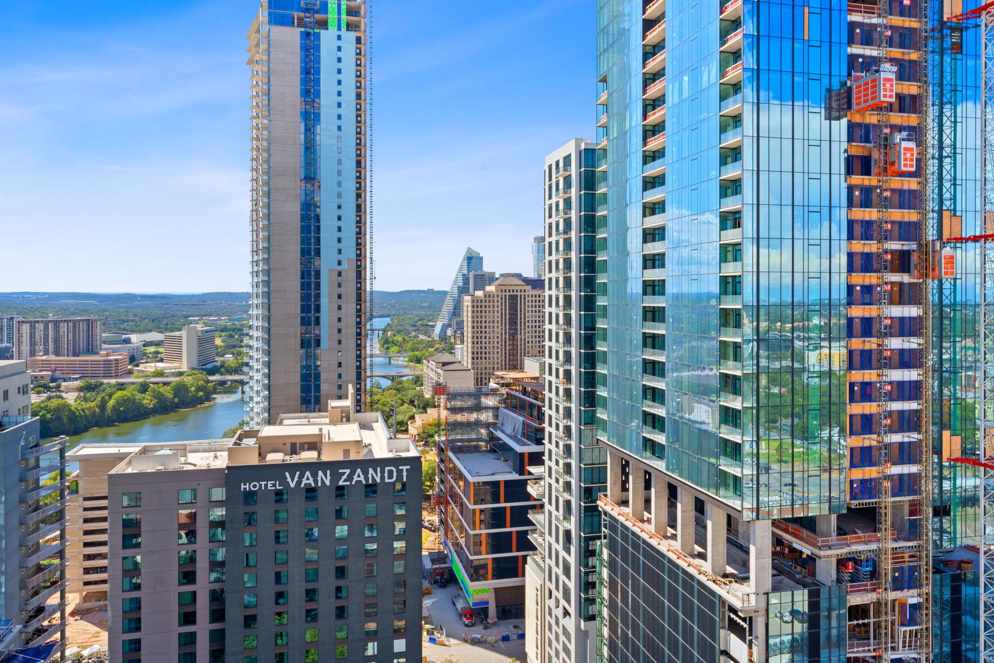 listing main picture