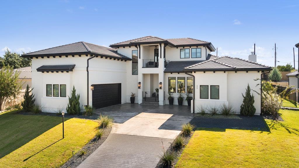 listing main picture