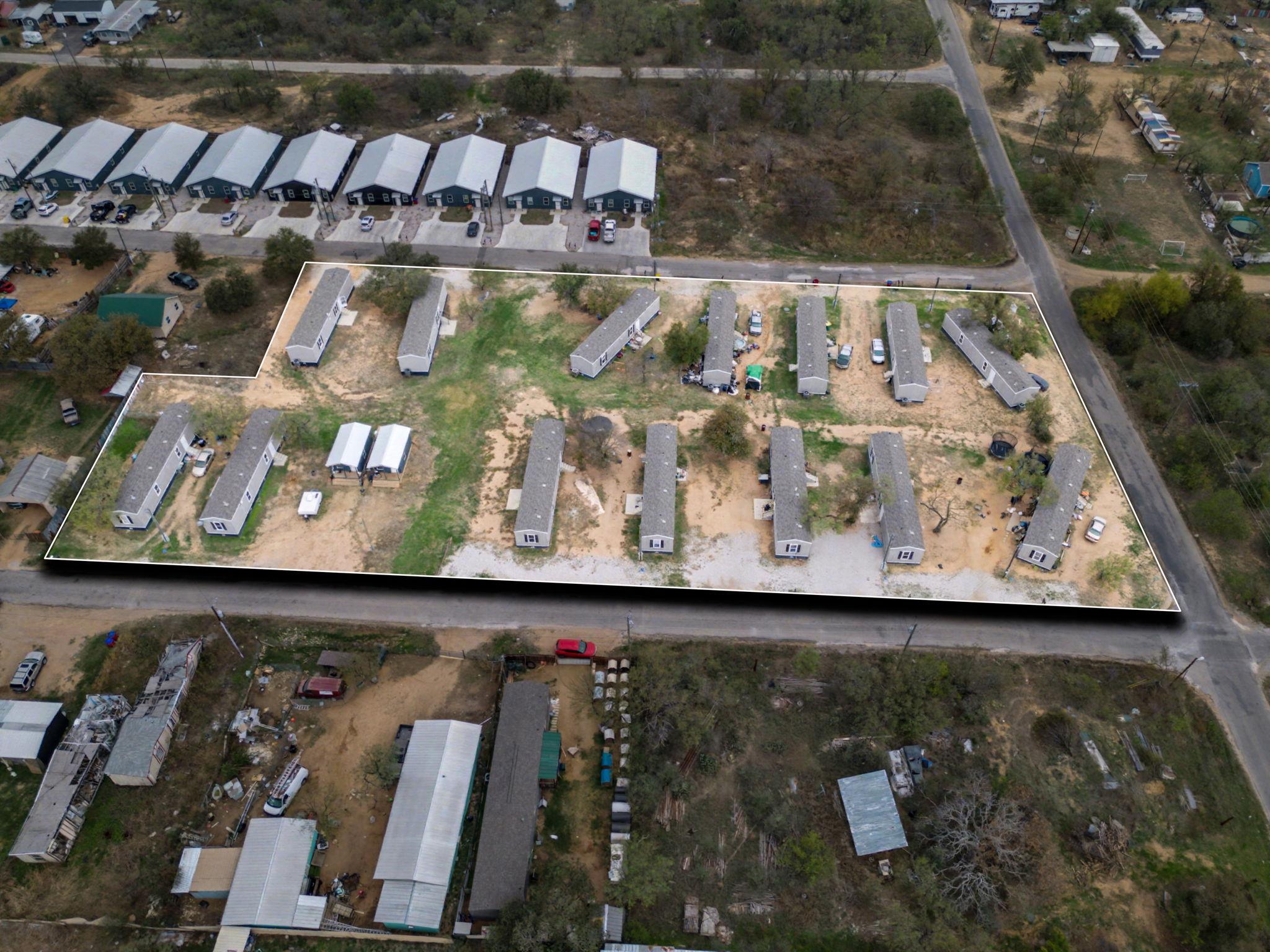 listing main picture