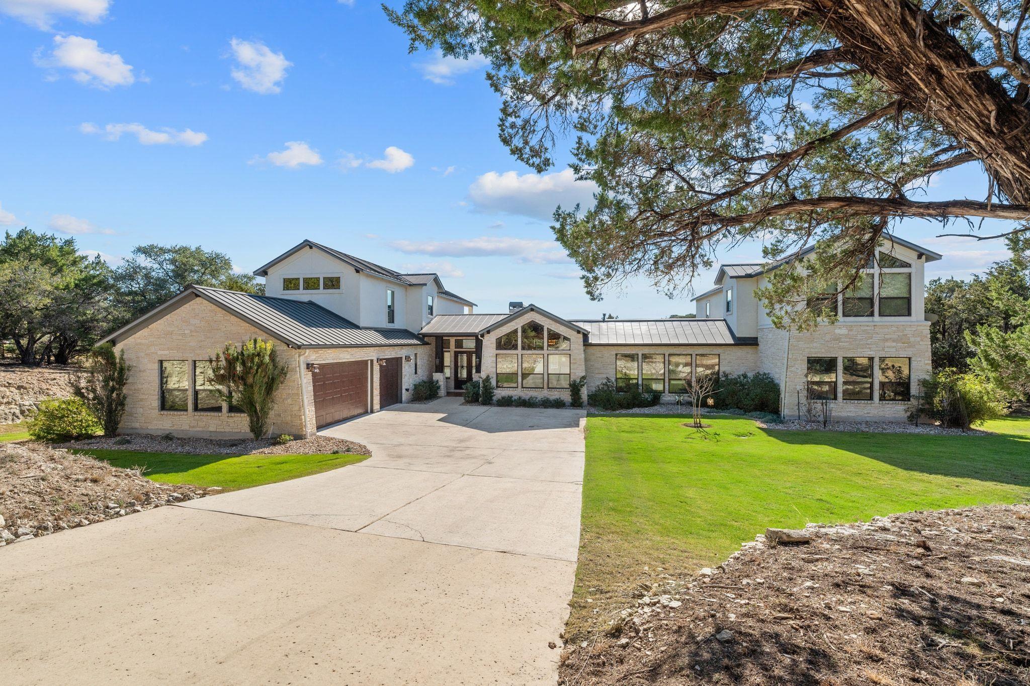 listing main picture