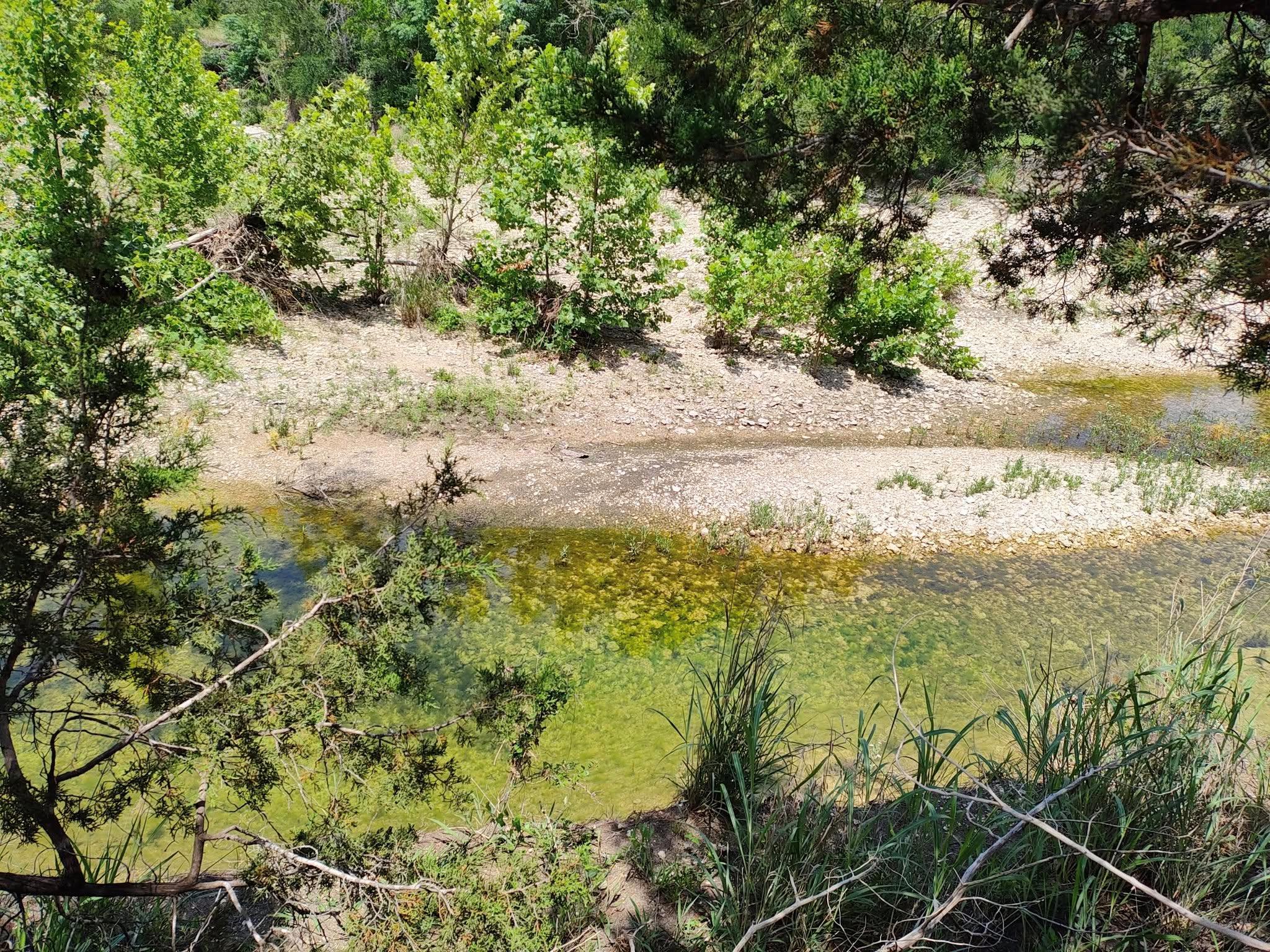 listing main picture