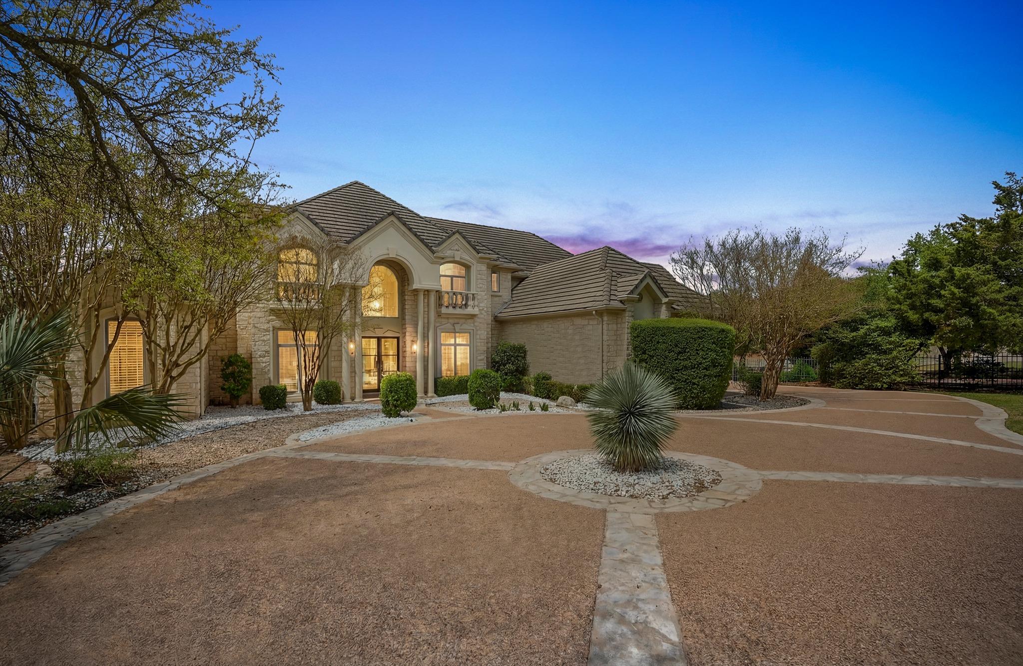 listing main picture