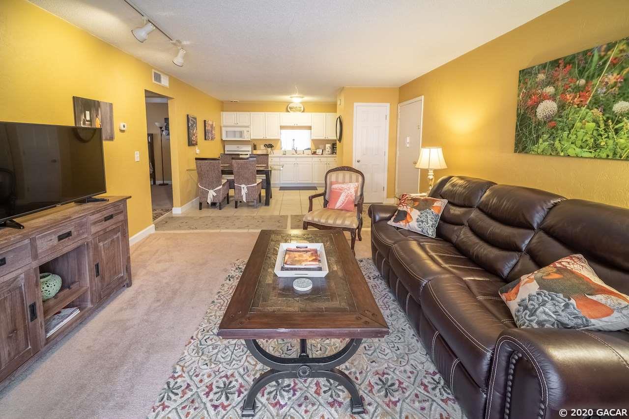 listing main picture