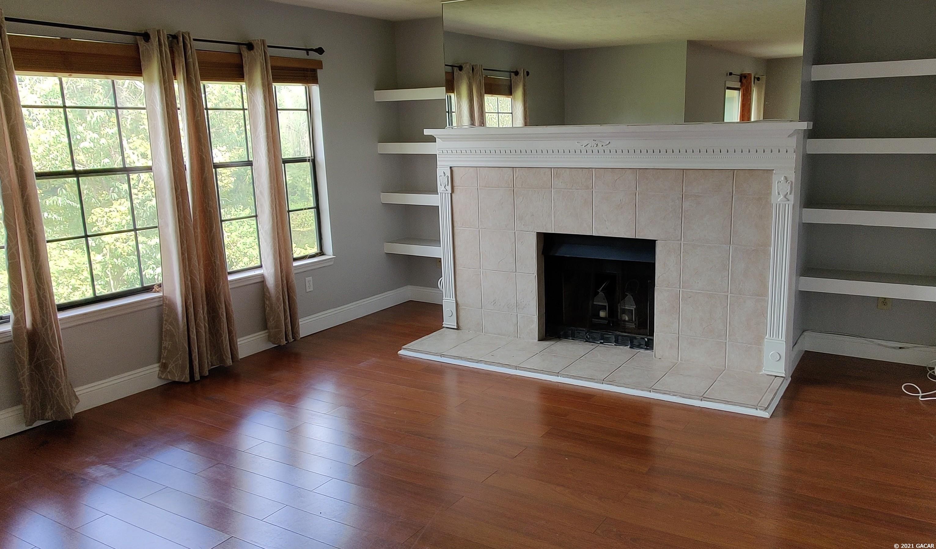 listing main picture
