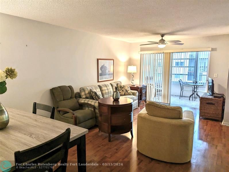 listing main picture
