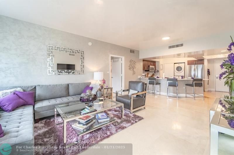listing main picture