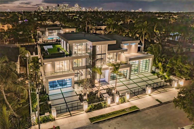 listing main picture