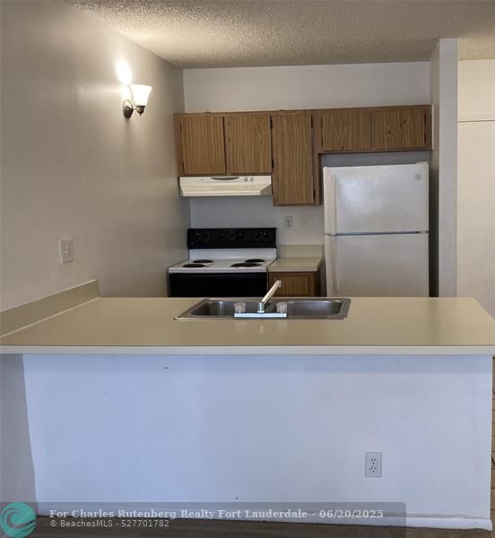 listing main picture