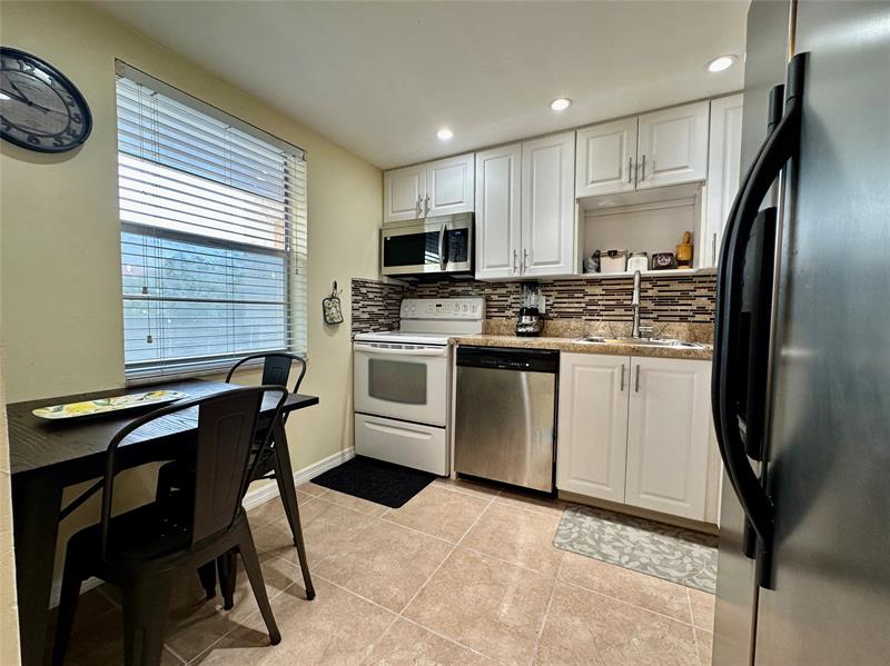 listing main picture