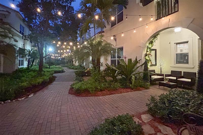 listing main picture