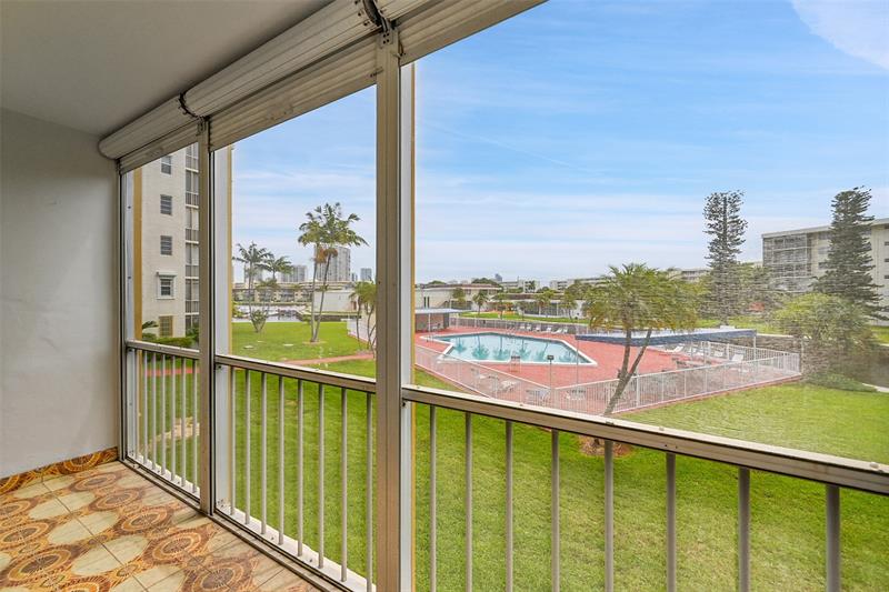 listing main picture