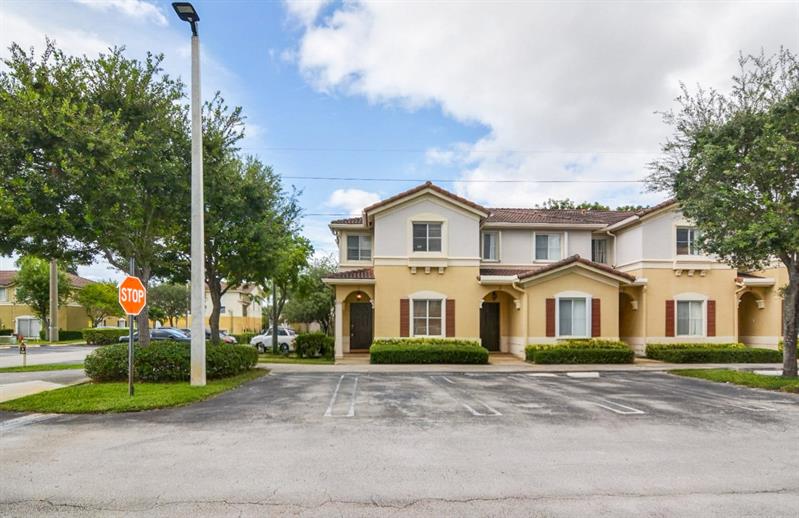 listing main picture