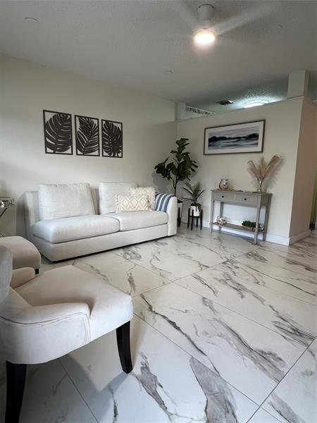 listing main picture