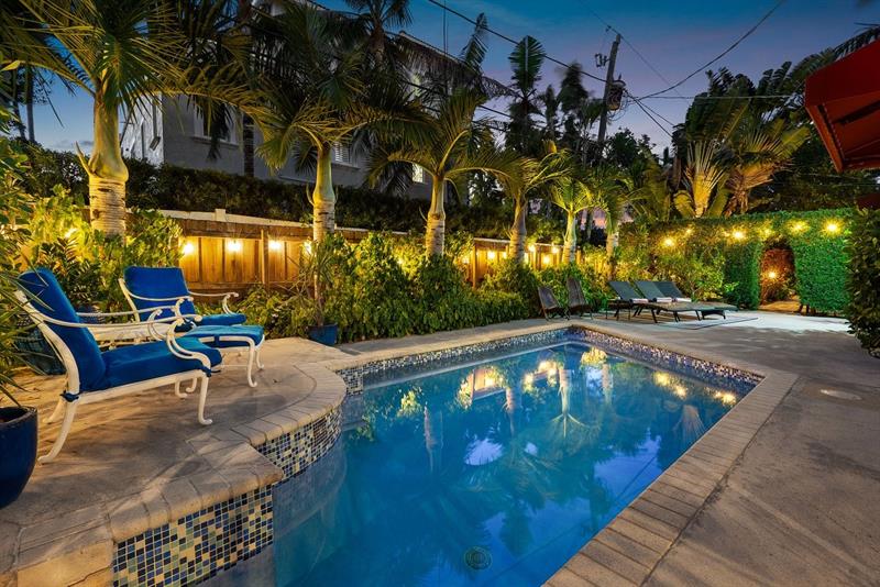 listing main picture