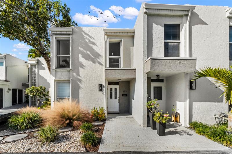 listing main picture